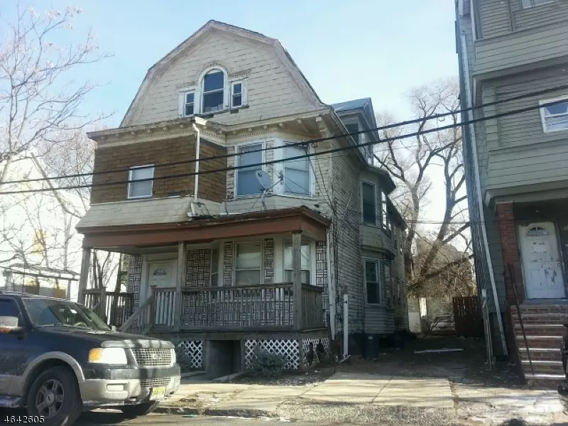 Newark City, NJ 07103,360-362 S 12TH ST