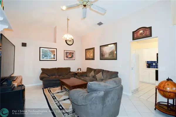 Plantation, FL 33324,9368 NW 8 CR