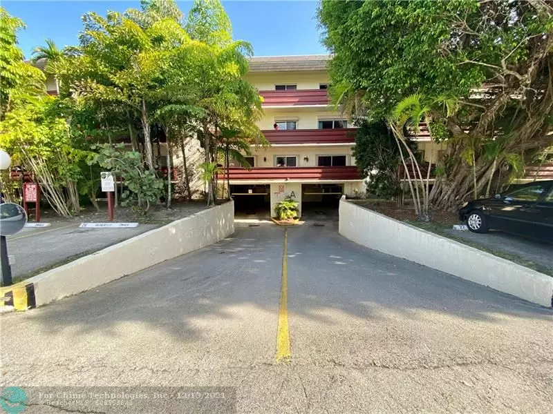 Coral Gables, FL 33146,1205 Mariposa Ave  #415