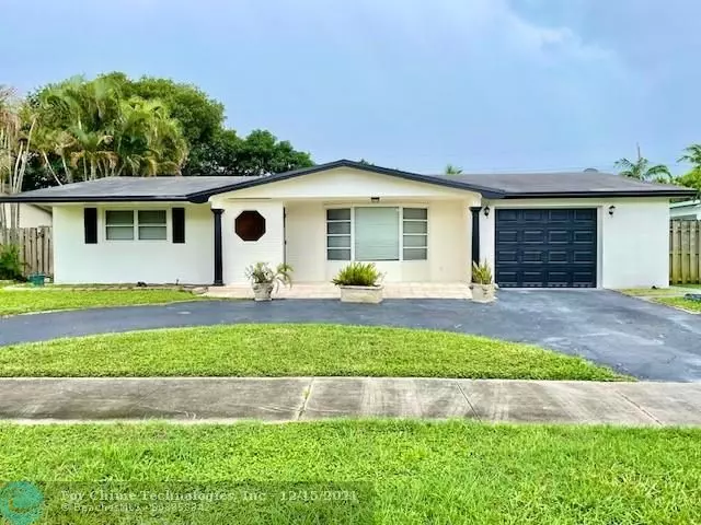 Hollywood, FL 33021,620 S Rainbow Dr