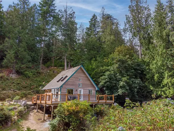 Pender Island, BC V0N 2M3,8807 Canal Rd