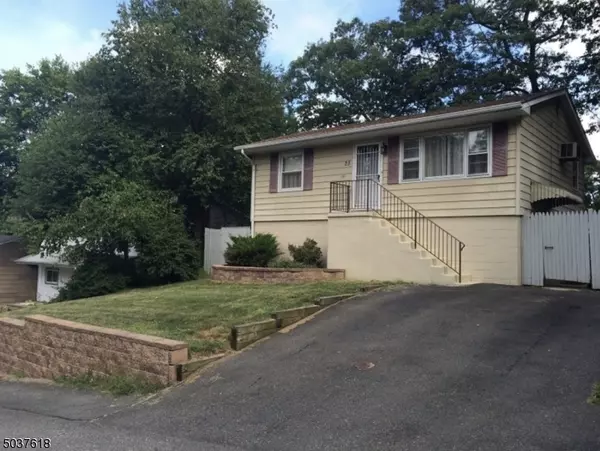 23 READING RD, Hopatcong Boro, NJ 07843