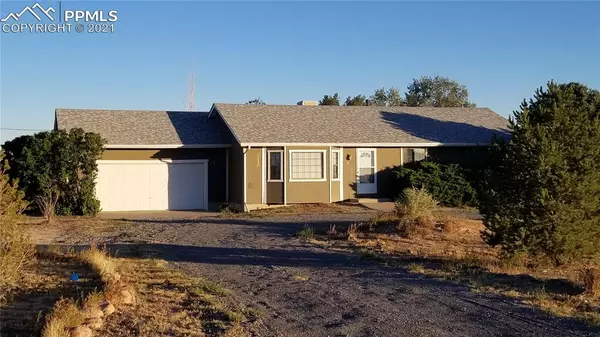 852 N Matt DR, Pueblo West, CO 81007