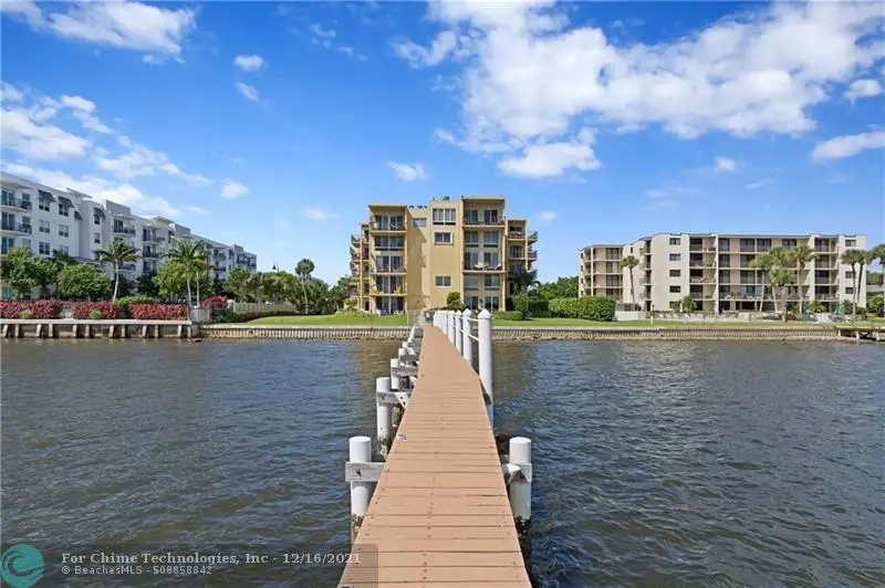 1206 S Lake Dr  #304, Lantana, FL 33462