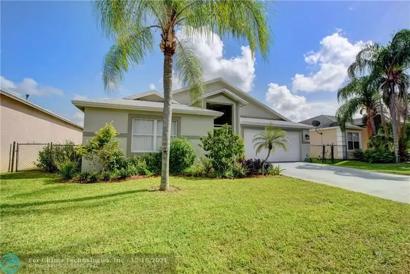 1035 Salmon Isle, Green Acres, FL 33413