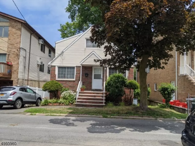 217 CRESCENT LN, Cliffside Park Boro, NJ 07010