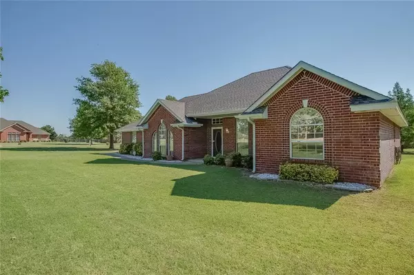 604 Chad Drive, Tuttle, OK 73089