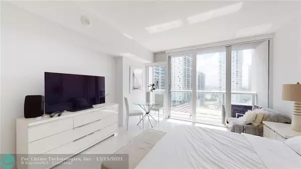 Miami, FL 33131,485 Brickell Ave  #1905