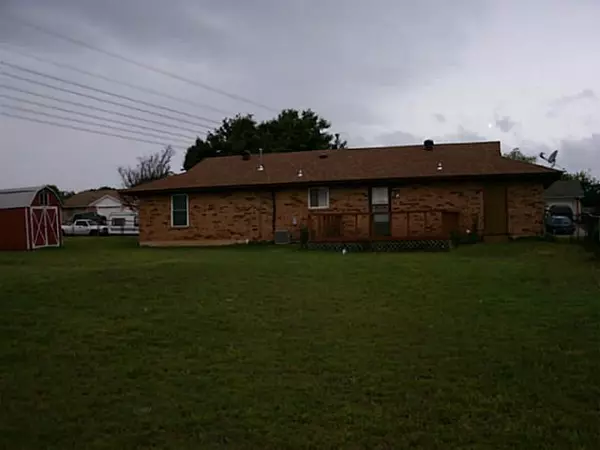 Harrah, OK 73045,300 Hickory Stick Lane