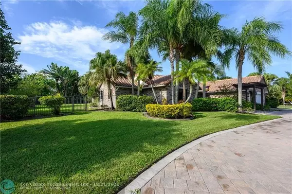 Boca Raton, FL 33428,11893 WATERWOOD DR