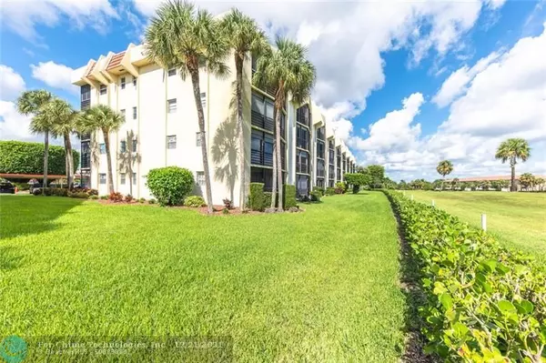 Boca Raton, FL 33428,23279 Barwood Ln  #305