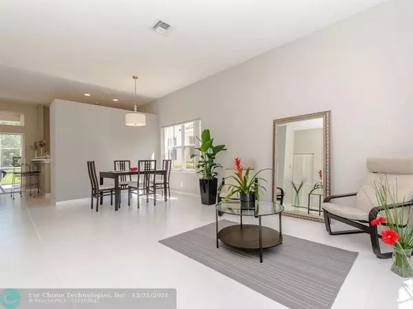 Weston, FL 33327,917 Tanglewood Cir