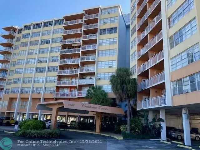 North Miami Beach, FL 33162,2025 NE 164th St  #309