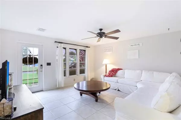 Naples, FL 34112,10 Lanai CIR #10