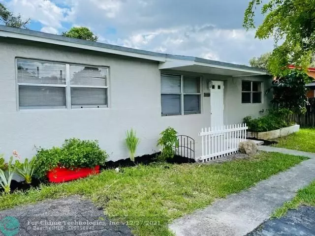 2412 SW 42nd Ter, Fort Lauderdale, FL 33317