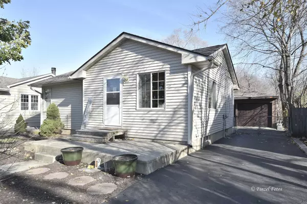 43 Barberry Drive, Crystal Lake, IL 60014