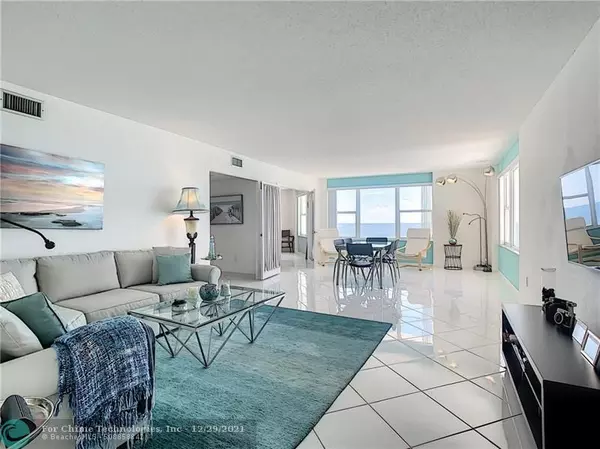 Lauderdale By The Sea, FL 33308,3900 N Ocean Dr  #14G