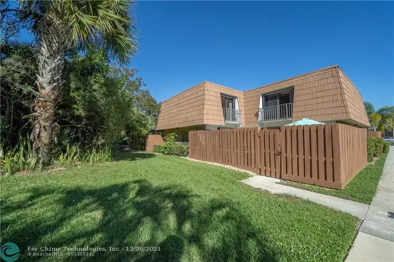 5851 SE Riverboat Drive  #421, Stuart, FL 34997