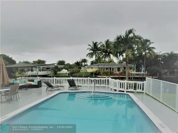 Pompano Beach, FL 33060,912 Pine Dr  #202