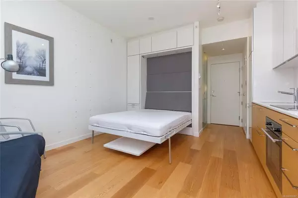 Victoria, BC V8W 0E3,456 Pandora Ave #304