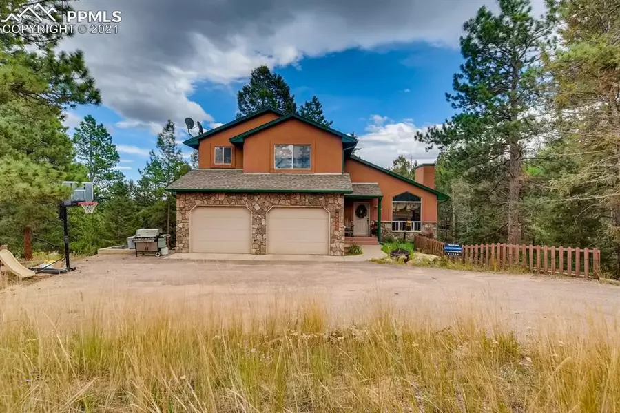 3934 Omer RD, Divide, CO 80814