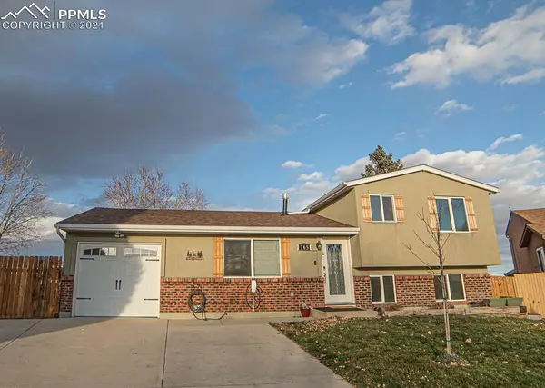 765 Calle Entrada, Fountain, CO 80817