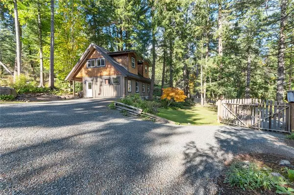 Quadra Island, BC V0P 1N0,605 Helanton Rd