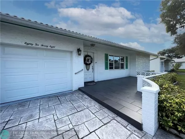 8228 NW 15th St, Plantation, FL 33322