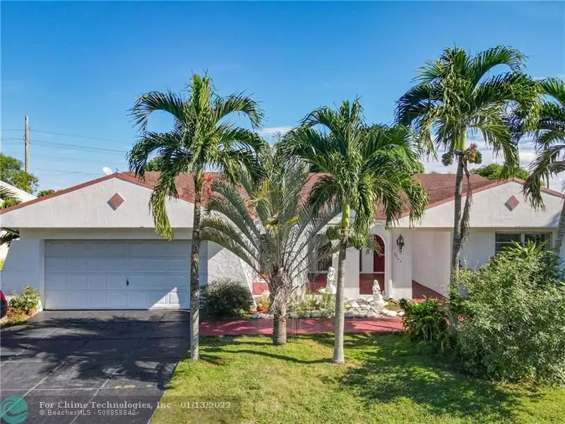 5004 N Travelers Palm Ln, Tamarac, FL 33319