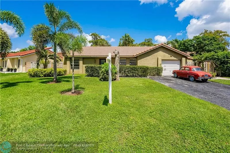 1225 NW 89th Dr, Coral Springs, FL 33071