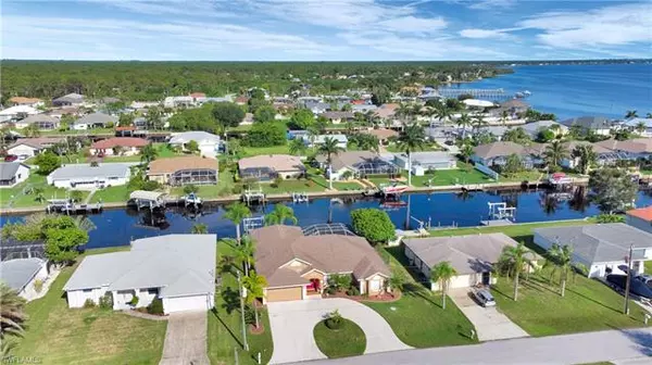 Port Charlotte, FL 33981,5249 Forbes TER