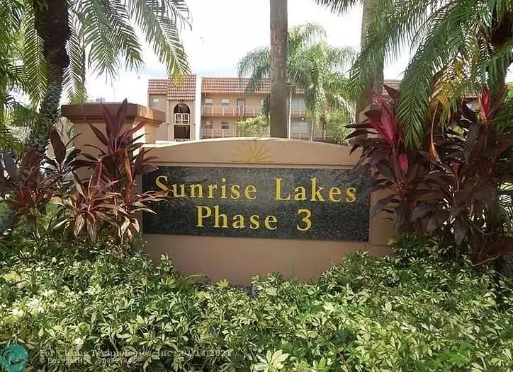 9761 Sunrise Lakes Blvd  #310, Sunrise, FL 33322