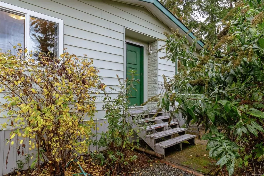 Lantzville, BC V0R 2H0,7056 Aulds Rd