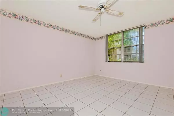 Lauderdale Lakes, FL 33313,2601 NW 48th Ter  #144