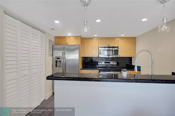 Miami, FL 33155,6870 SW 45th Ln  #3