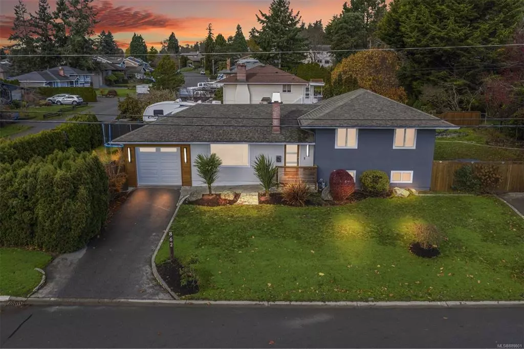 Saanich, BC V8X 3S4,862 Beckwith Ave