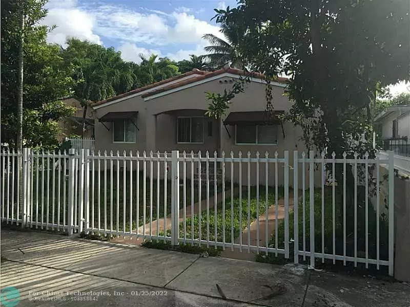 Miami, FL 33138,8279 NE 3RD CT