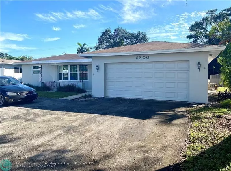 5300 SW 7th St, Plantation, FL 33317