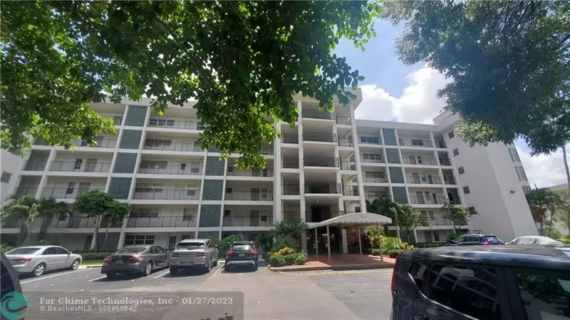 2850 N Palm Aire Dr  #304, Pompano Beach, FL 33069