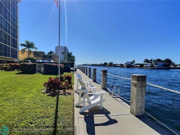 615 N Riverside Dr  #201,  Pompano Beach,  FL 33062