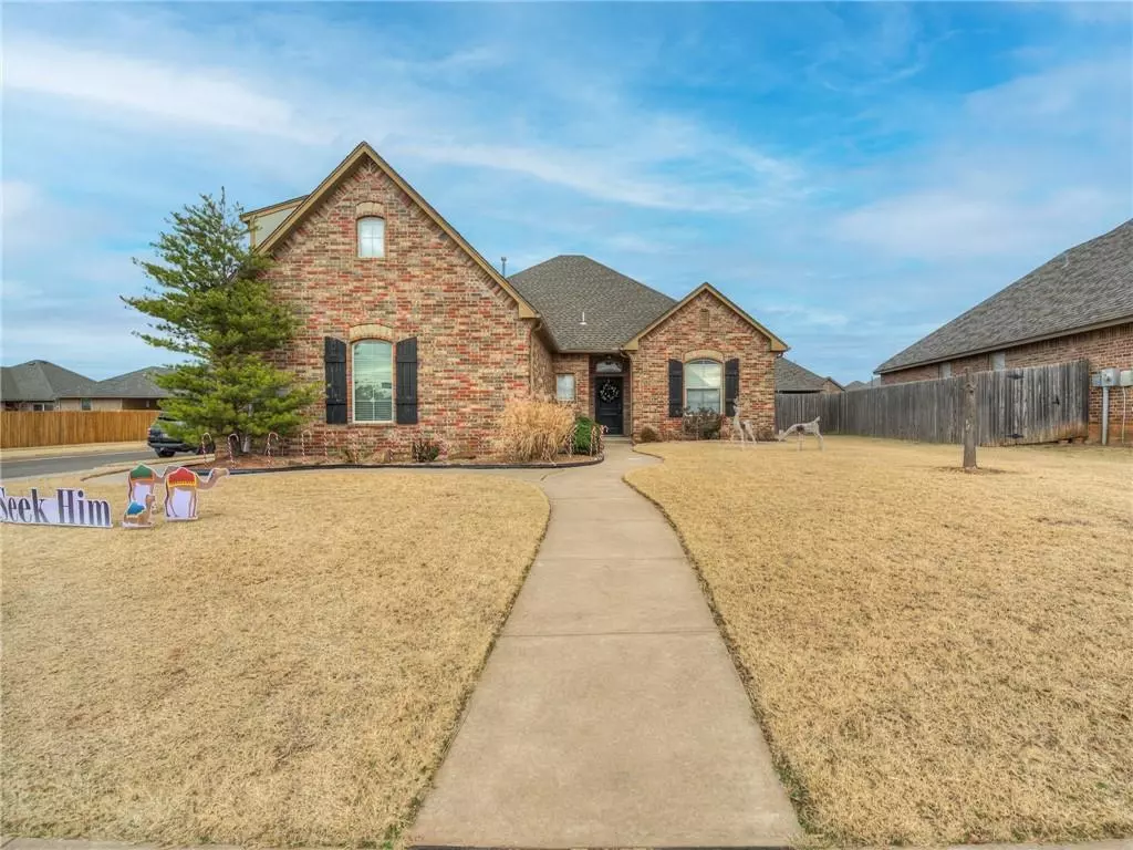 Edmond, OK 73012,19132 Summer Grove Avenue