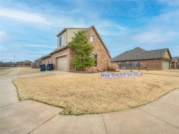 Edmond, OK 73012,19132 Summer Grove Avenue