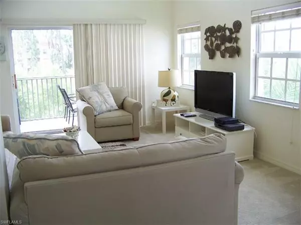 4440 Botanical Place CIR #307,  Naples,  FL 34112