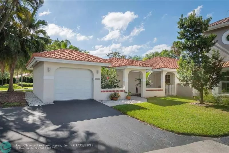 1346 Garden Rd, Weston, FL 33326