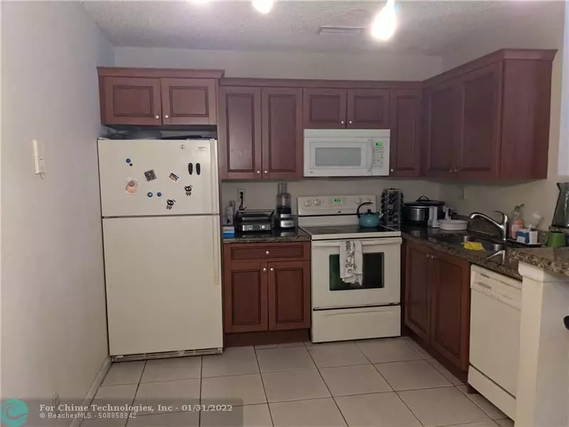 Coral Springs, FL 33065,11442 NW 43rd St  #11442