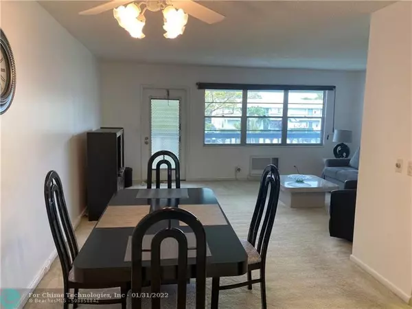 Deerfield Beach, FL 33442,230 Oakridge N  #230