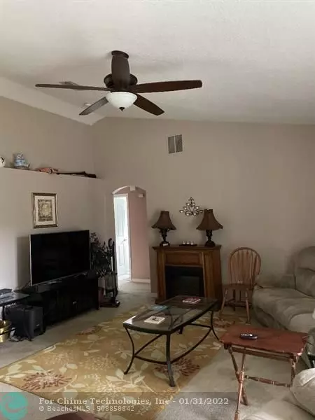 Port Saint Lucie, FL 34953,1916 SW Glenco St