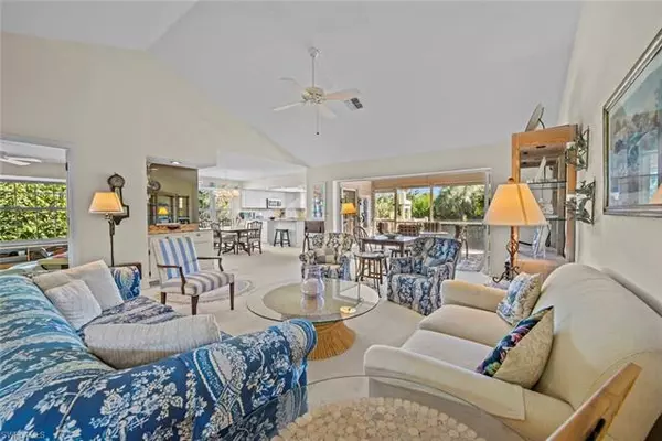 Sanibel, FL 33957,4285 Gulf Pines DR