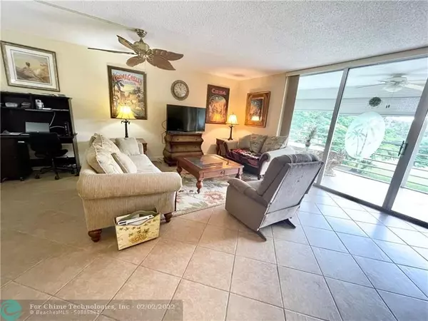 Pompano Beach, FL 33069,806 Cypress Grove Ln  #308