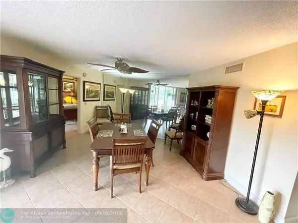 Pompano Beach, FL 33069,806 Cypress Grove Ln  #308